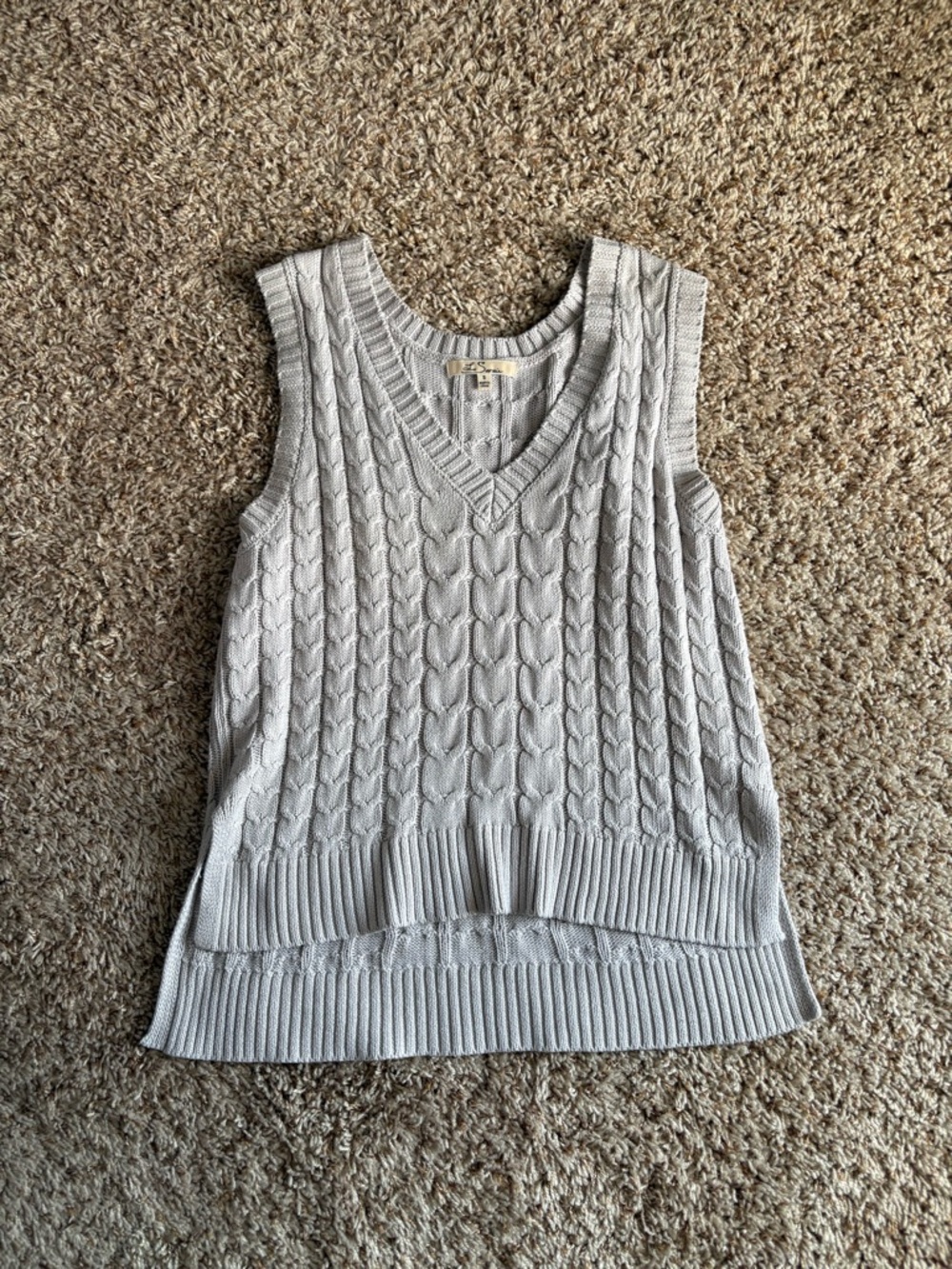 Cable Knit V-Neck Sleeveless Sweater Vest - Cream